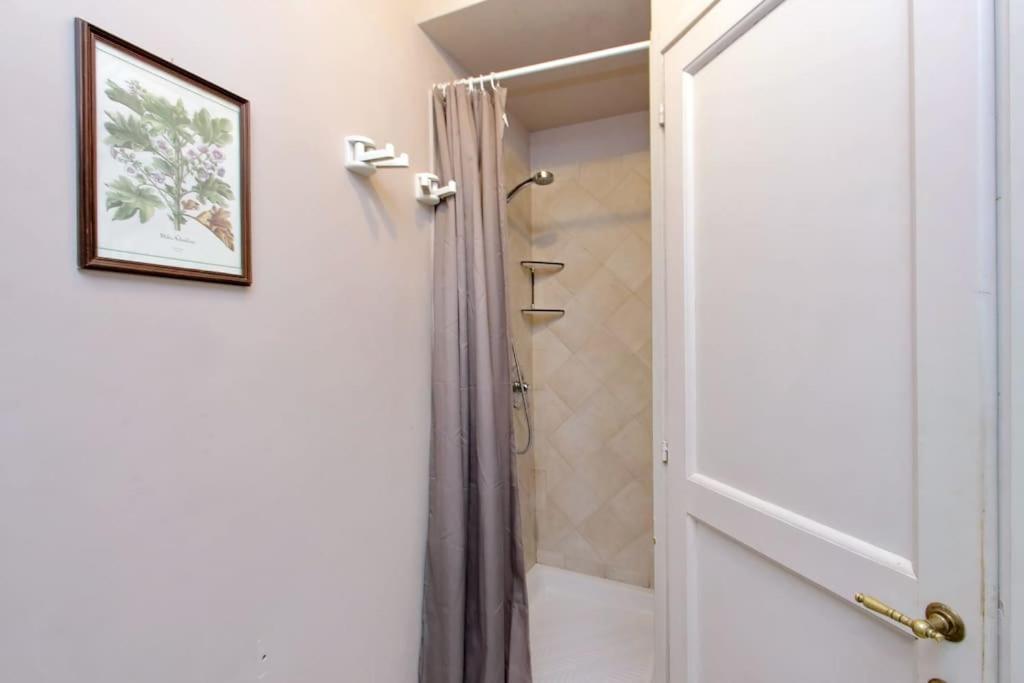 Navona Elegant Two Bedroom Apartment Рим Экстерьер фото